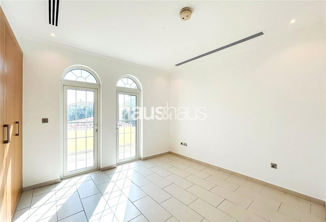 Vacant Now | Well Maintained | Internal photo 7