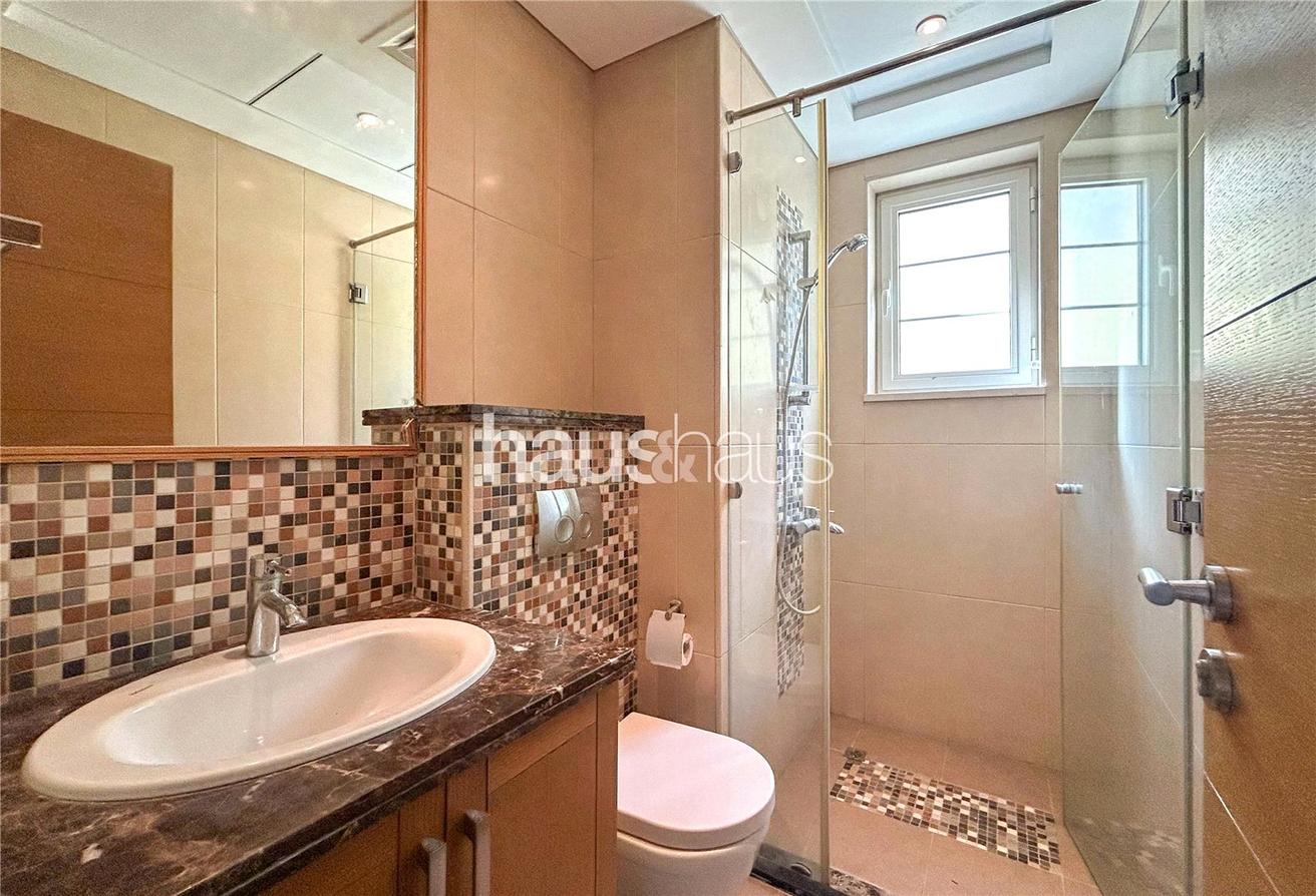 Vacant Now | Well Maintained | Internal photo 10