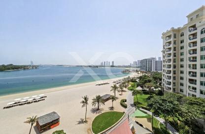 Apartment - 1 - 1 for rent in Al Sultana - Shoreline Apartments - Palm Jumeirah - Dubai