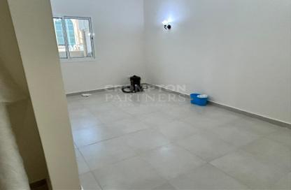 Villa - 5 - 5 for rent in Al Saada Street - Al Mushrif - Abu Dhabi Villa - 5 - 5 for rent in Al Saada Street - Al Mushrif - Abu Dhabi