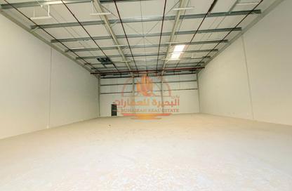 مستودع - استوديو - 1 للايجار في الصجعة الصناعية - الصجعة - الشارقة مستودع - استوديو - 1 للايجار في الصجعة الصناعية - الصجعة - الشارقة