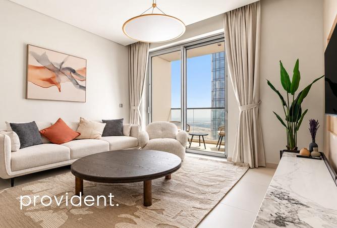 8 Series | Large Ensuite Area | High Floor | Mall
