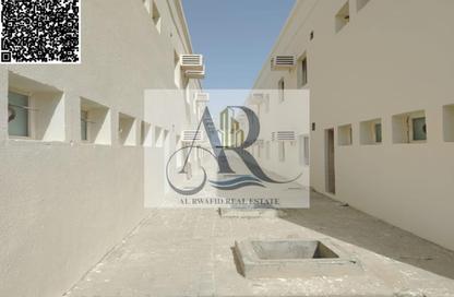 Labor Camp - Studio - 7+ Bathrooms for rent in Ali Mousa Building - Al Sajaa Industrial - Al Sajaa - Sharjah Labor Camp - Studio - 7+ Bathrooms for rent in Ali Mousa Building - Al Sajaa Industrial - Al Sajaa - Sharjah