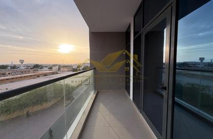 Apartment - 1 Bedroom - 2 Bathrooms for rent in Jumeirah Garden City - Al Satwa - Dubai