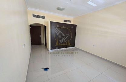 Apartment - 2 - 2 for rent in Al Qulaya'ah - Al Sharq - Sharjah Apartment - 2 - 2 for rent in Al Qulaya'ah - Al Sharq - Sharjah