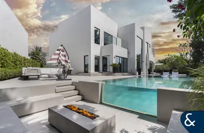 Villa - 5 Bedrooms - 6 Bathrooms for rent in Entertainment Foyer - Islamic Clusters - Jumeirah Islands - Dubai