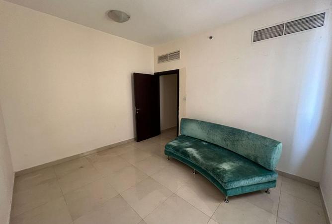 64030235 - Property Image 2