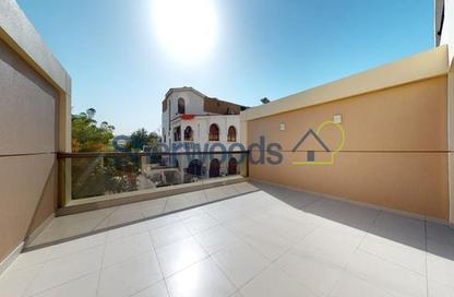 Townhouse - Studio for rent in Al Badaa - Dubai