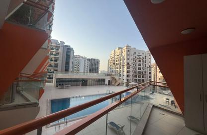 Apartment - 2 - 3 for rent in Binghatti Crystals - Dubai Silicon Oasis - Dubai