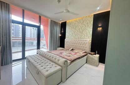 Apartment - 2 - 3 for rent in Binghatti Crystals - Dubai Silicon Oasis - Dubai