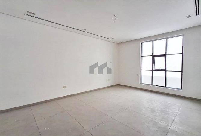 127009142 - Property Image 2