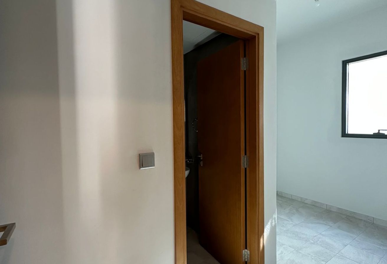 Premium 4-Bedroom Villa for Rent - Vacant — image 11