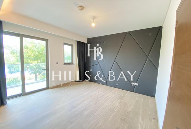 100841733 - Property Image 2