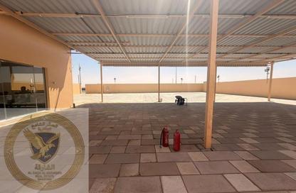 Factory - Studio - 1 Bathroom for rent in Al Sajaa S - Al Sajaa - Sharjah