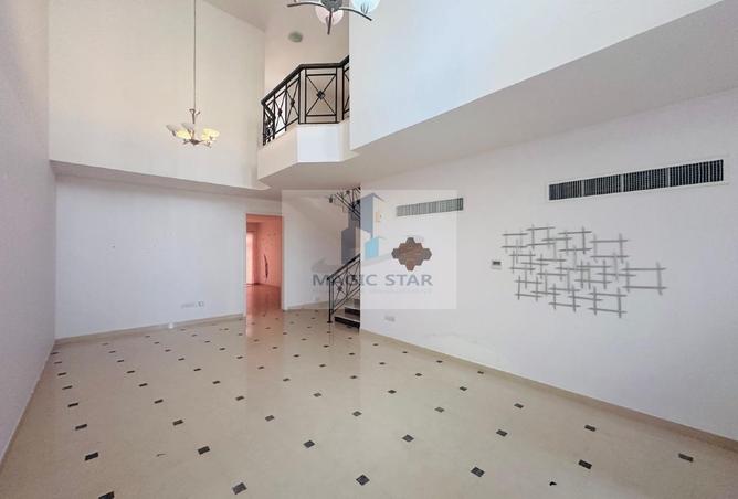 54385088 - صورة العقار 3