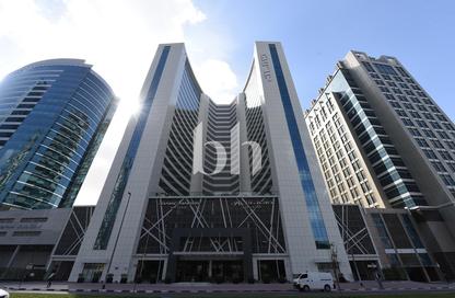 Apartment - Studio - 1 Bathroom for rent in Bay's Edge - Business Bay - Dubai