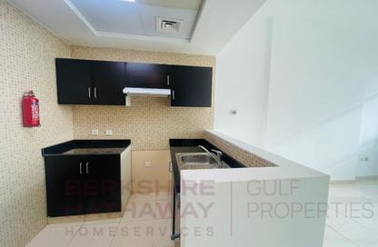 Apartment - Studio - 1 for rent in Royal Residence 1 - Royal Residence - Dubai Sports City - Dubai