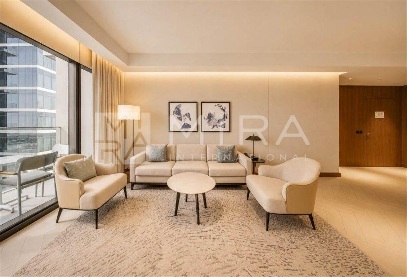 Largest LR | Burj & Fountain view | Mid floor photo 4