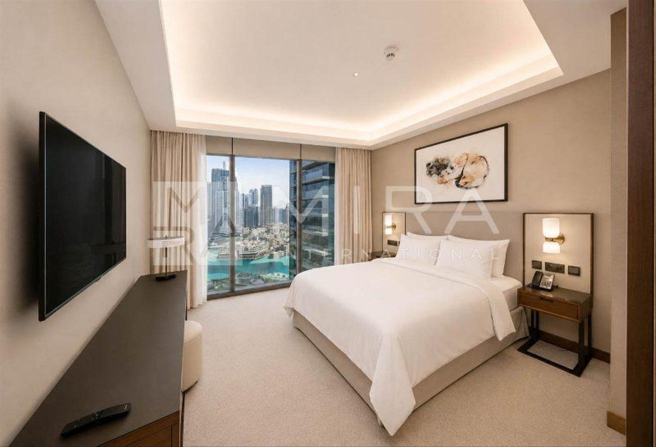 Largest LR | Burj & Fountain view | Mid floor photo 10