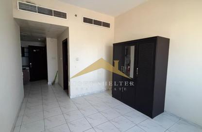 Apartment - Studio - 1 for rent in RAK Tower - Al Seer - Ras Al Khaimah