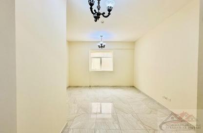 Apartment - 1 Bedroom - 2 Bathrooms for rent in Muwaileh 29 Building - Muwaileh - Sharjah