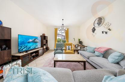 Apartment - 1 Bedroom - 2 Bathrooms for sale in Shakespeare Circus 1 - Shakespeare Circus - Motor City - Dubai