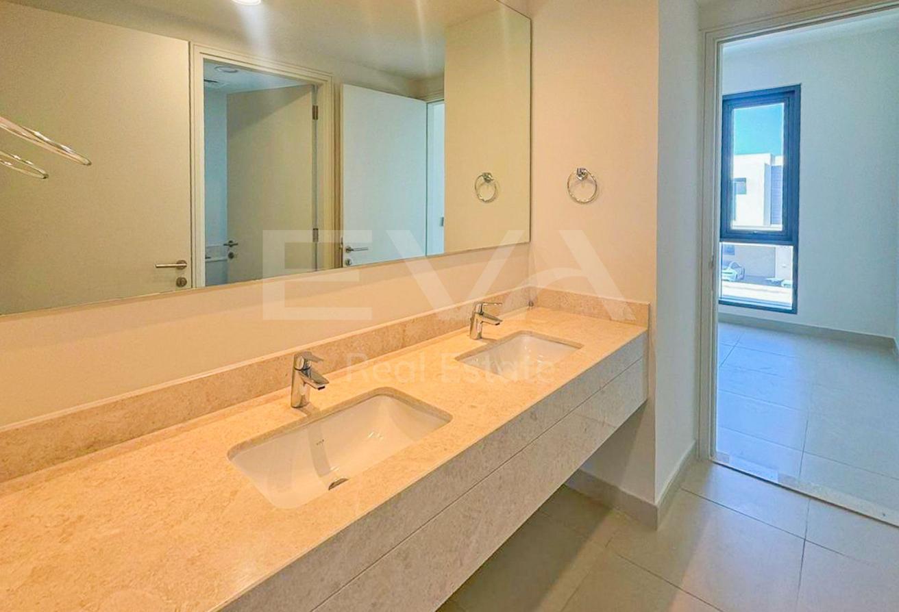 PRIME LOCATION | COMMUNITY VIEW | SPACIOUS LAYOUT photo 25