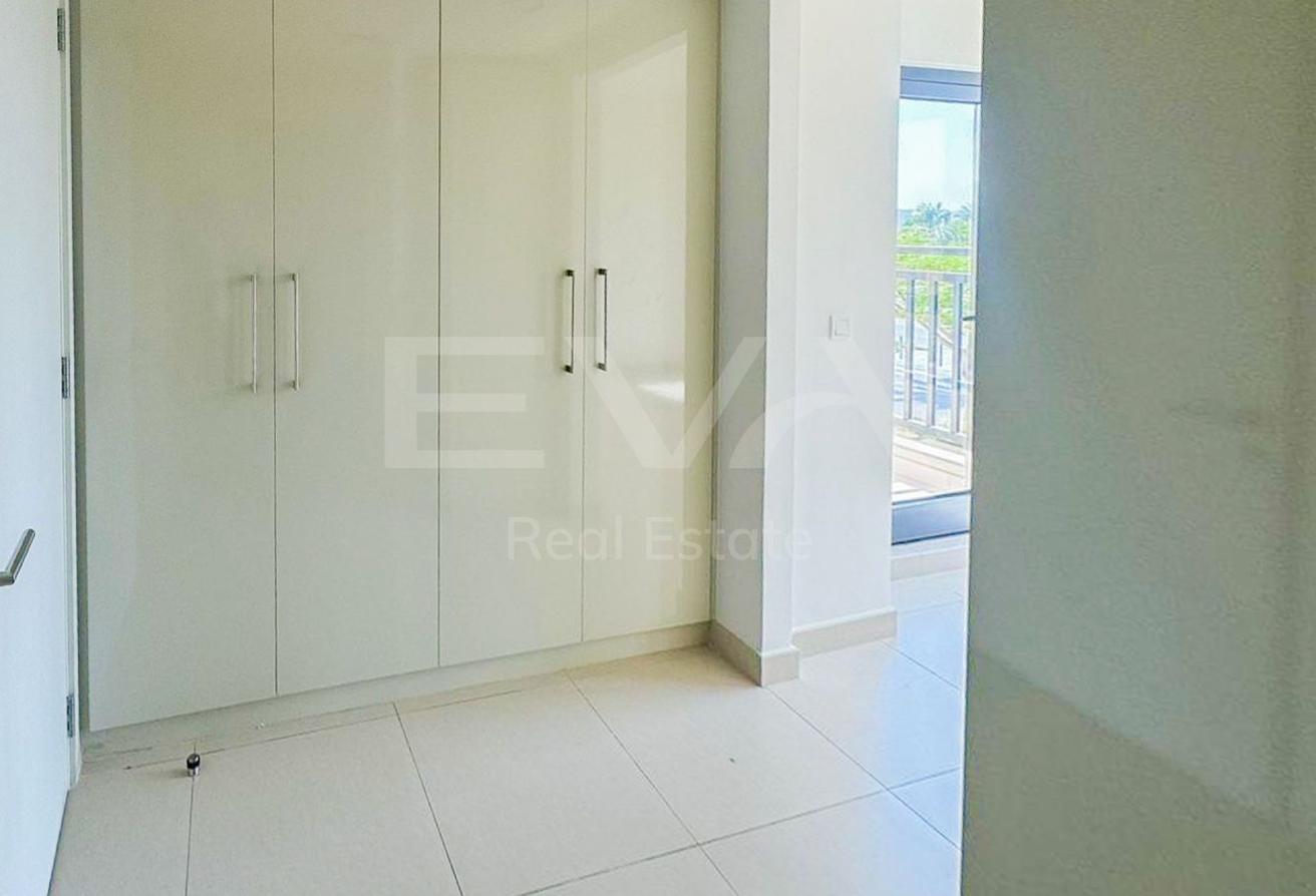PRIME LOCATION | COMMUNITY VIEW | SPACIOUS LAYOUT photo 10