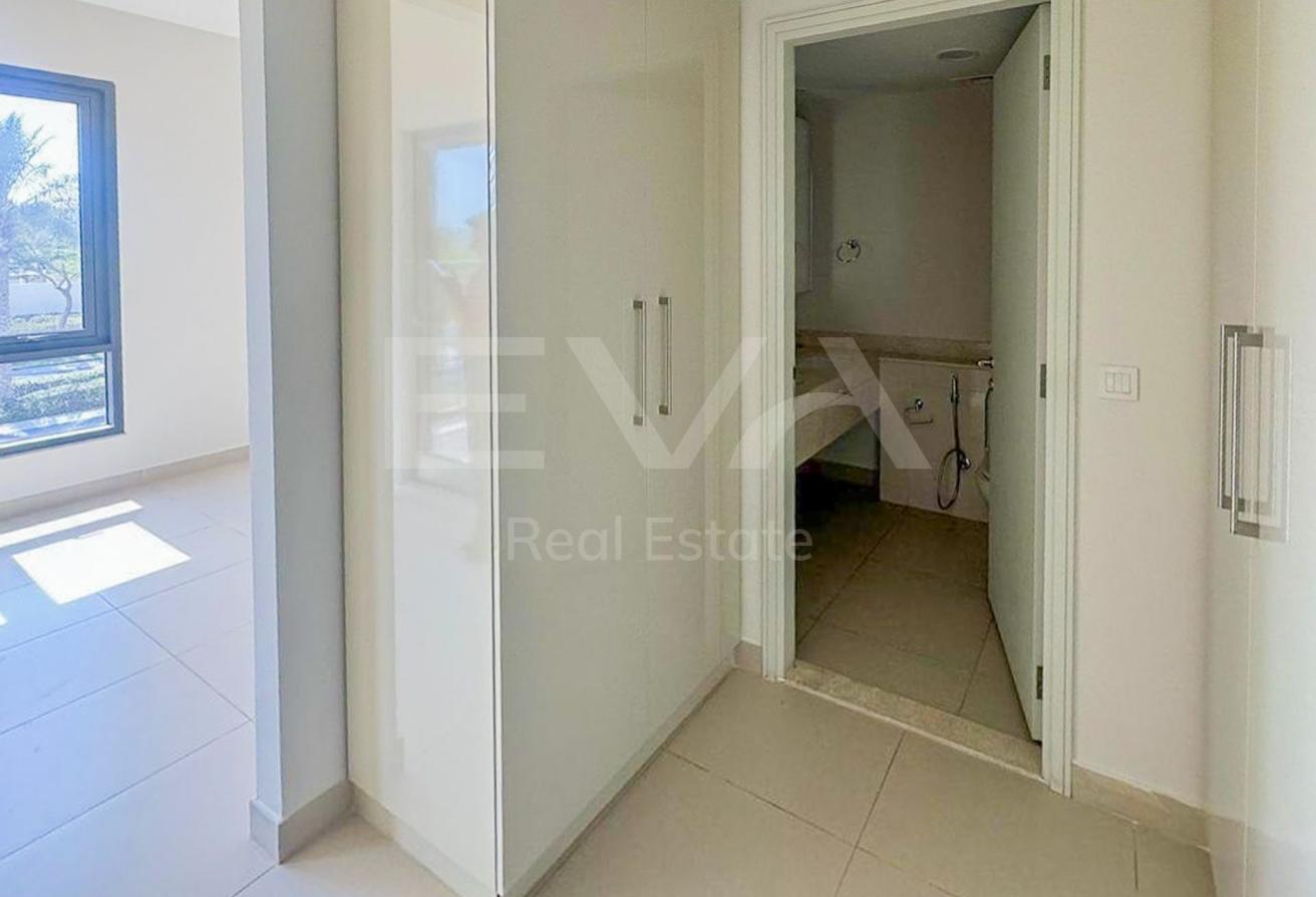 PRIME LOCATION | COMMUNITY VIEW | SPACIOUS LAYOUT photo 26
