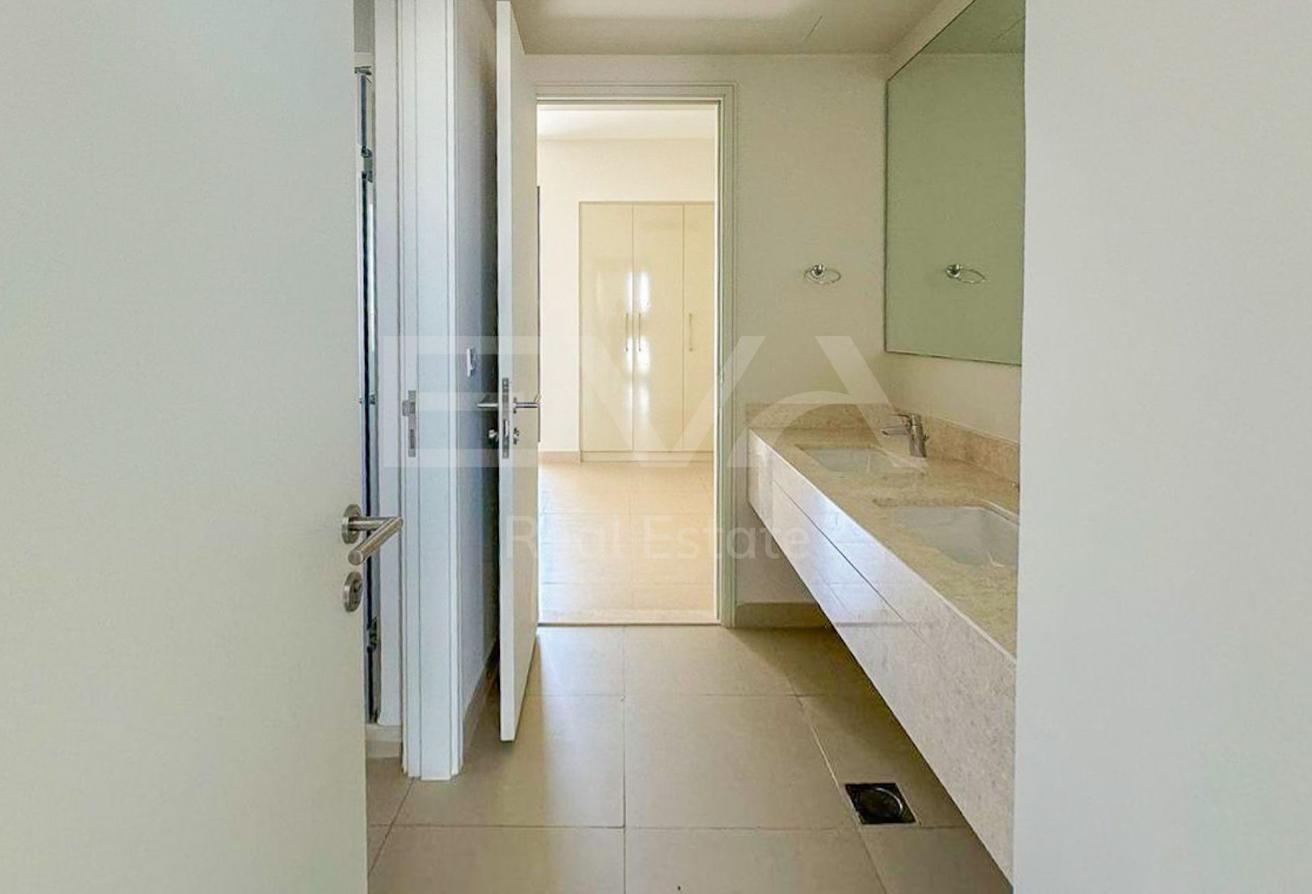 PRIME LOCATION | COMMUNITY VIEW | SPACIOUS LAYOUT photo 19