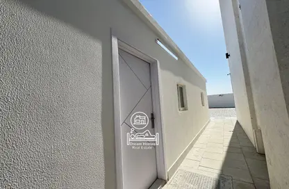 شقة - غرفة نوم - 2 حمامات للايجار في مدينة زايد (مدينة خليفة ج) - مدينة خليفة - أبوظبي