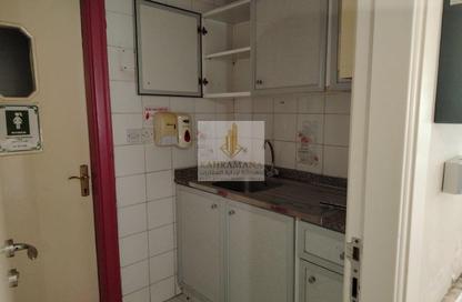 Shop - Studio - 1 Bathroom for rent in Al Khalidiya - Abu Dhabi