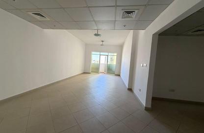 Apartment - 2 Bedrooms - 3 Bathrooms for rent in Al Majaz 1 - Al Majaz - Sharjah