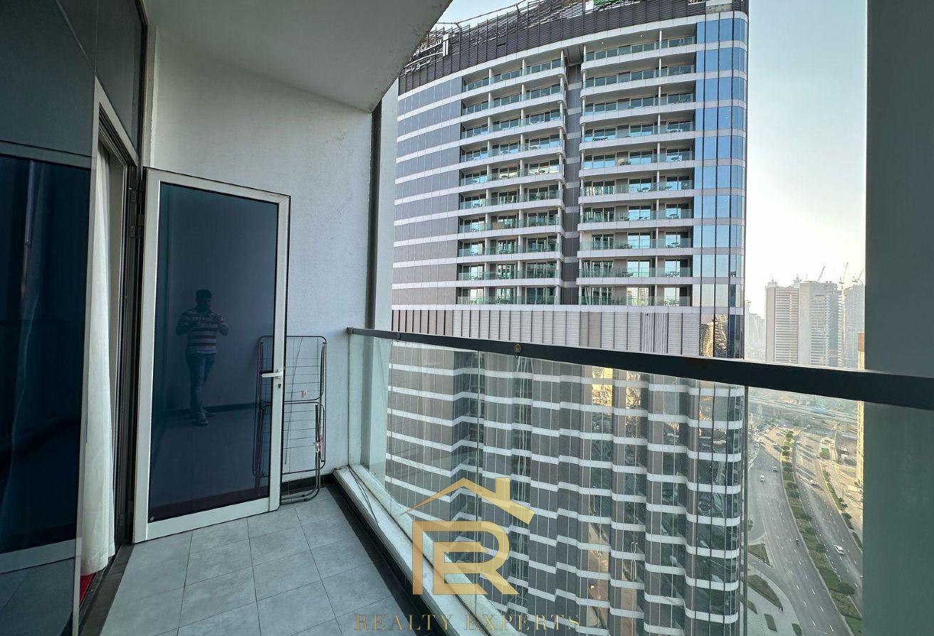 Furnished Studio | Bayz by Danube | Balcony photo 8