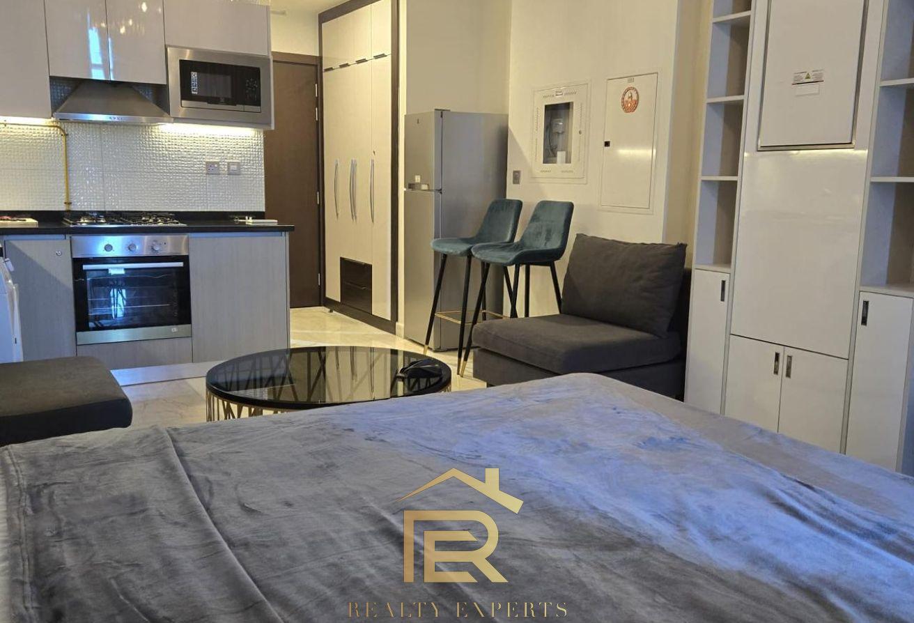 Furnished Studio | Bayz by Danube | Balcony photo 6