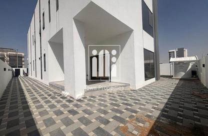Villa - 5 Bedrooms - 7 Bathrooms for rent in Alreeman - Al Shamkha - Abu Dhabi