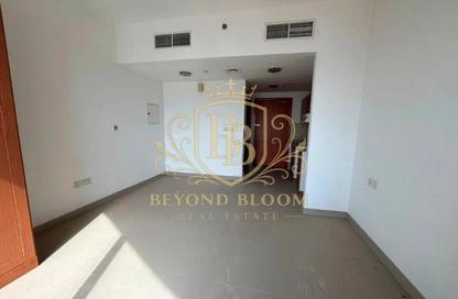 Apartment - Studio - 1 Bathroom for rent in Lakeside Tower D - Lakeside Residence - Dubai Production City (IMPZ) - Dubai