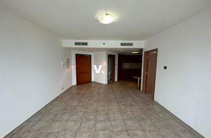 Apartment - 1 Bedroom - 2 Bathrooms for rent in UP Tower - Sheikh Zayed Road - Dubai