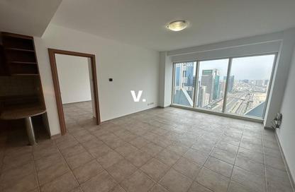Apartment - 1 Bedroom - 2 Bathrooms for rent in UP Tower - Sheikh Zayed Road - Dubai
