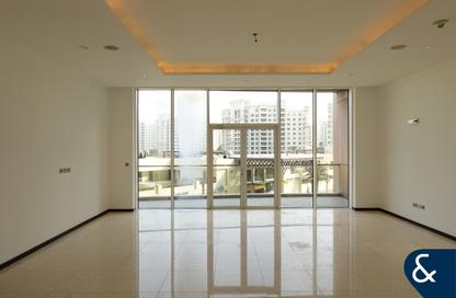 Apartment - 3 Bedrooms - 3 Bathrooms for rent in Tanzanite - Tiara Residences - Palm Jumeirah - Dubai