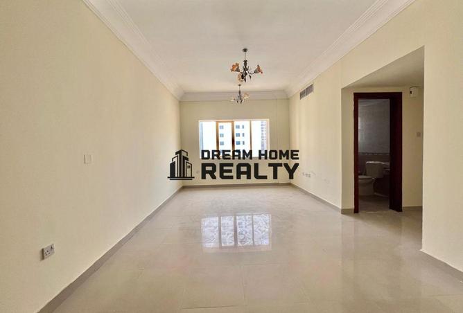 SPACOUS 1BHK OPEN VIEW 2 BATH 6 CHQS