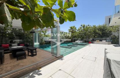 Villa - 7 - 7+ for rent in District 6 - Jumeirah Park - Dubai