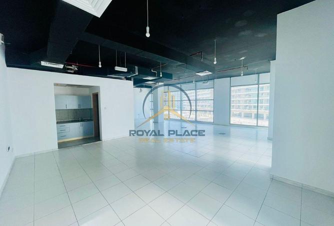 65151189 - Property Image 3