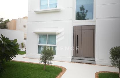 Villa - 5 - 6 for sale in Meadows 9 - Meadows - Dubai Villa - 5 - 6 for sale in Meadows 9 - Meadows - Dubai