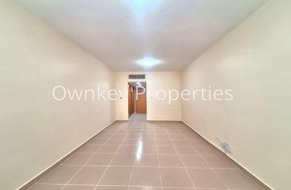 Apartment - Studio - 1 for rent in Golden Sands 6 - Al Mankhool - Bur Dubai - Dubai