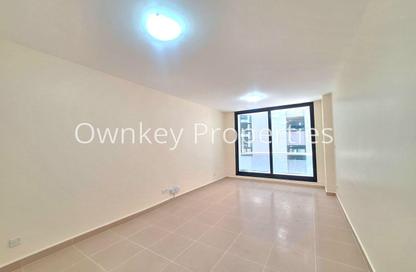 Apartment - Studio - 1 for rent in Golden Sands 6 - Al Mankhool - Bur Dubai - Dubai