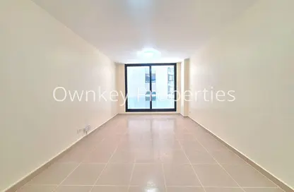 Apartment - 1 Bathroom for rent in Golden Sands 6 - Al Mankhool - Bur Dubai - Dubai
