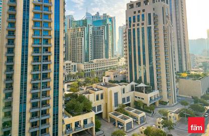 Apartment - 1 Bedroom - 2 Bathrooms for sale in Bahwan Tower Downtown - Downtown Dubai - Dubai