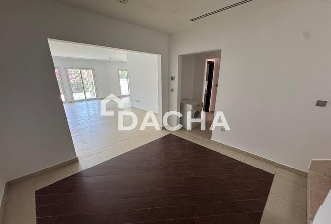 85317618 - Property Image 2