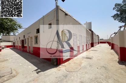 Labor Camp - Studio - 7+ Bathrooms for rent in Al Sajaa S - Al Sajaa - Sharjah Labor Camp - Studio - 7+ Bathrooms for rent in Al Sajaa S - Al Sajaa - Sharjah